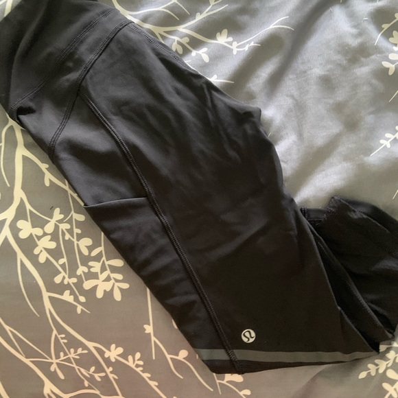 Lululemon Crop Reflective Leggings - Picture 2 of 4